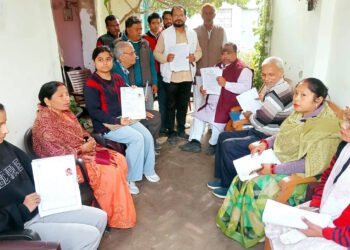 नाम बढ़ाने को बूथों की गलियों पर पहुंचे कार्यकर्ता: अन्नू