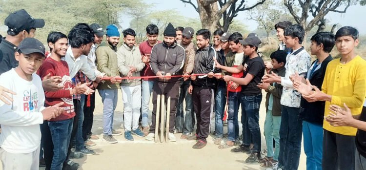 अस्ती प्रीमियर लीग का बसपा नेता ने किया शुभारंभ