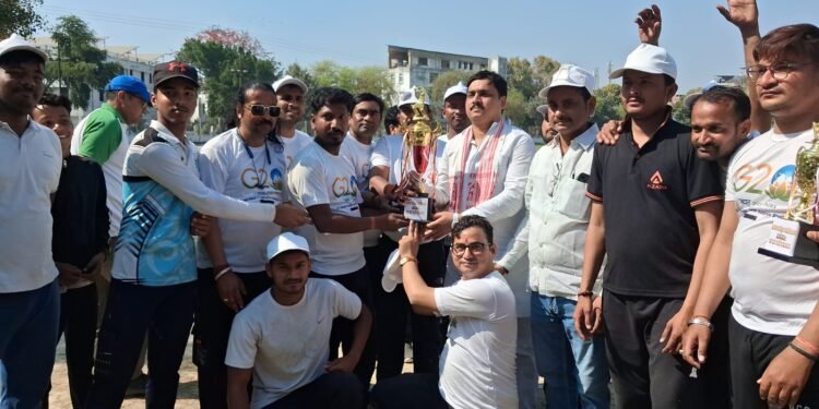 स्पोर्ट्स एसोसिएशन वाराणसी की मैत्री क्रिकेट प्रतियोगिता में लंका जोन विजयी