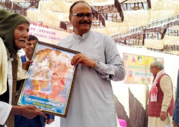 अपनी संस्कृति व संस्कार को बढ़ावा देने की जरूरत: बृजेश पाठक