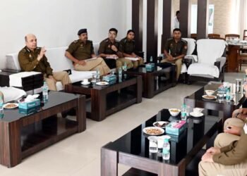 एडीजी ने दौरा कर की कानून व्यवस्था व यक्ष ऐप की समीक्षा