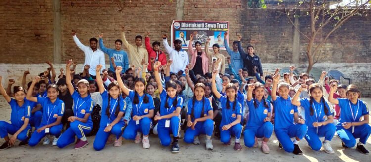 ट्रस्ट ने ताइक्वांडो खिलाड़ियों को किया सम्मानित