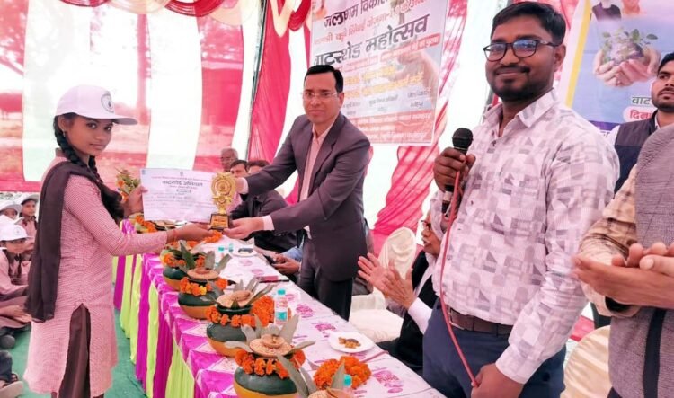 ग्रामीण आजीविका को सुदृढ़ कर सूखा मुक्त भारत बनाना