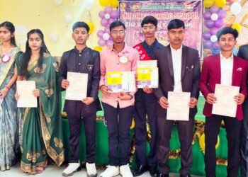 सीपीएस बकेवर में छात्रों की हुई फेयरवेल पार्टी