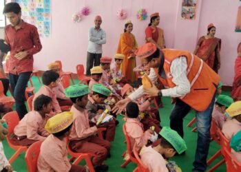 रेडक्रास चेयरमैन ने दिव्यांगों के साथ मनाया होलिकोत्सव