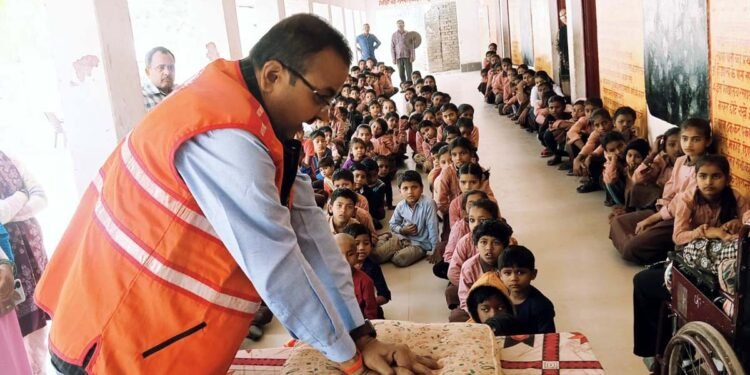 चिकनपॉक्स बचाव व सीपीआर प्रशिक्षण अभियान चलाया