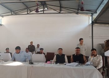 पुलिस लाइन में डीएम व एसएसपी की सद्भावना समिति संग बैठक, सुरक्षा व व्यवस्थाओं पर दिए सख्त निर्देश