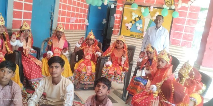 कंपोजिट विद्यालय खंजीपुरा में हुआ नवरात्रि का कार्यक्रम