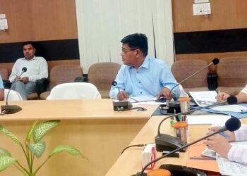 स्कूल चलो अभियान को लेकर व्यापक कराएं प्रचार-प्रसार: डीएम