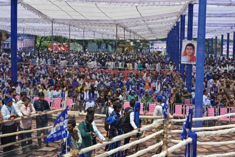 लखीमपुर में आजाद की हुंकार, जनसैलाब से गरमाई राजनीति