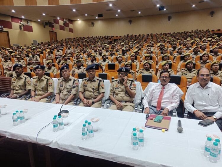 पुलिसकर्मियों की कार्यक्षमता बढ़ाने के लिए जोन में ‘रिफ्रेशर कोर्स’ का आयोजन