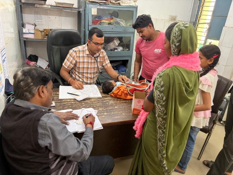 राजपुर पीएचसी में खांसी, जुकाम, बुखार के मरीज बढ़े