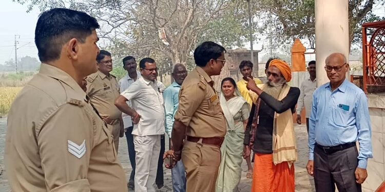 मंदिर से ढाई कुंटल के घंटे चोरी