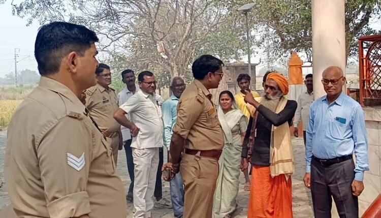 मंदिर से ढाई कुंटल के घंटे चोरी