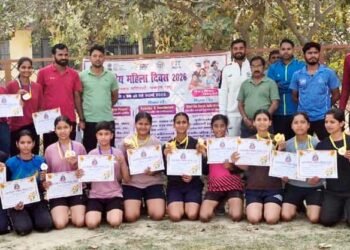 फिट इंडिया महिला सप्ताह में निकाली नारी सम्मान रैली