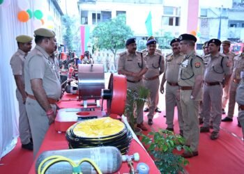 फायर सीजन से पहले महानिदेशक ने किया अग्निशमन केंद्र गोलघर का निरीक्षण