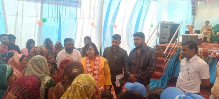 जल अर्पण कार्यक्रम में राज्य मंत्री प्रतिभा शुक्ला ने किया प्रतिभाग