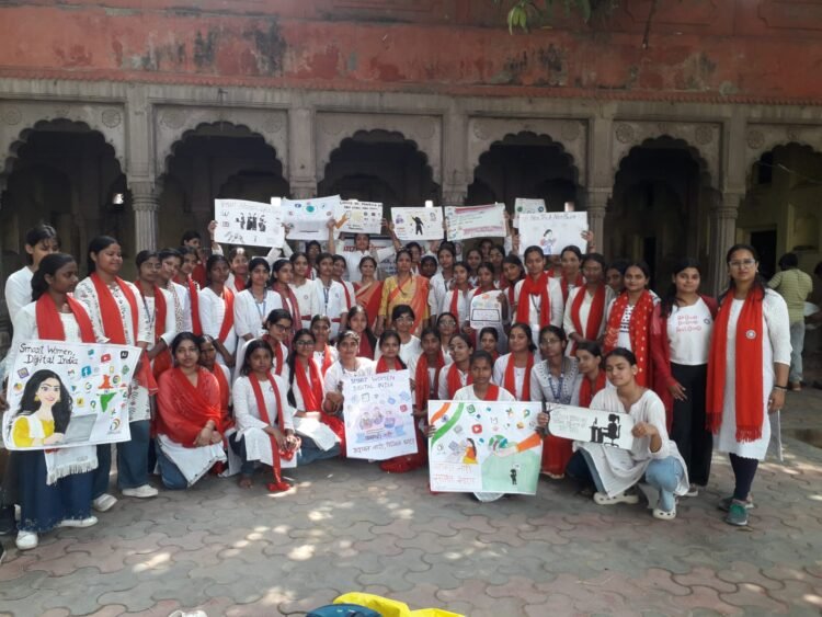 *आर्य महिला पीजी कॉलेज राष्ट्रीय सेवा योजना. (NSS)A,D साक्षर(आत्मनिर्भरभारत) भारत पर जागरूकता अभियान*