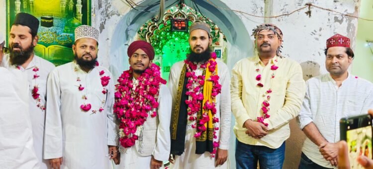 जामा मस्जिद में 27 रोज़ की तरावीह के बाद कुरआन मुकम्मल, हाफिज दायम अली का हुआ सम्मान