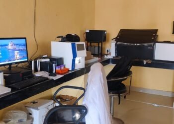 राजपुर पीएचसी लैब में जांचें ना होने से मरीज परेशान