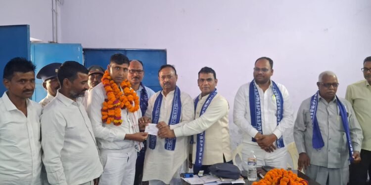 बसपा कार्यकर्ता समीक्षा बैठक में संगठन मजबूत करने पर जोर, 2027 के लिए रणनीति तय