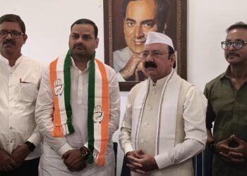 अमेठी सांसद किशोरी लाल शर्मा की अगुवाई में योगेन्द्र सिंह ने कांग्रेस का थामा दामन