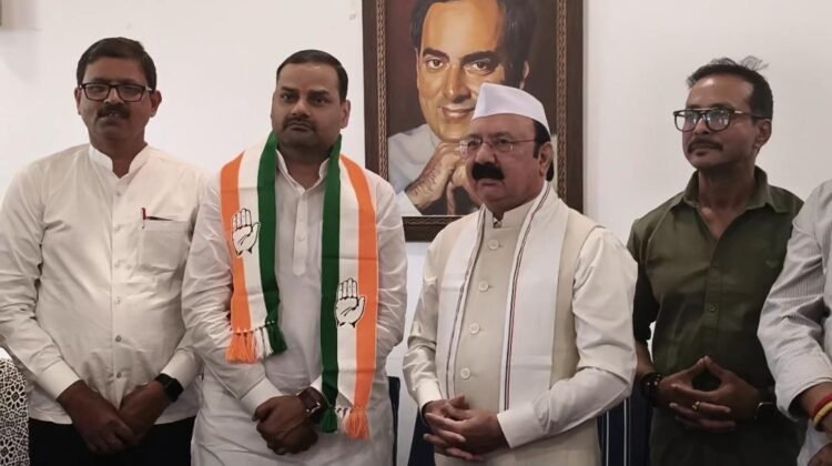 अमेठी सांसद किशोरी लाल शर्मा की अगुवाई में योगेन्द्र सिंह ने कांग्रेस का थामा दामन