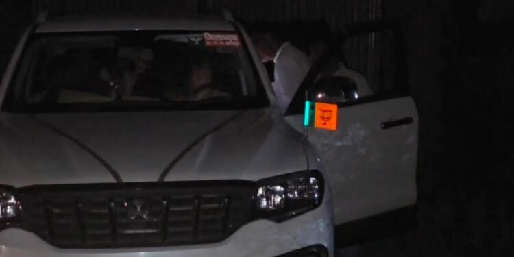 ओवरलोड की कार्रवाई पड़ी उलटी: 15 में से 14 ट्रक निकले सही, जांच रिपोर्ट से घिरीं बीजेपी जिलाध्यक्ष