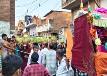 गाजे बाजे के साथ संपन्न हुआ क्षेत्र का प्रसिद्ध ऐतिहासिक जवारा जुलूस