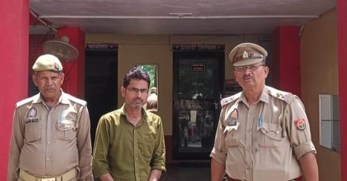 सोशल मीडिया पर अवैध तमंचे का प्रदर्शन पड़ा भारी, युवक को पुलिस ने किया गिरफ्तार