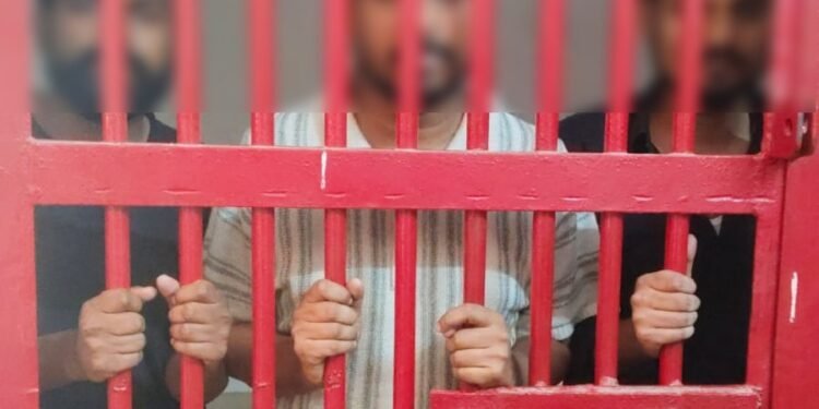 *सरकारी योजना का झांसा देकर फर्जी बैंक खाता खुलवाने वाले गिरोह का पर्दाफाश, तीन गिरफ्तार*