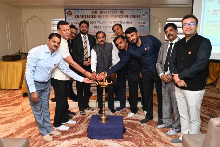 *दी इंस्टिट्यूट ऑफ़ चार्टर्ड एकाउंटेंट्स ऑफ़ इंडिया की नई दिल्ली द्वारा समकक्ष परीक्षा आयोजीत*