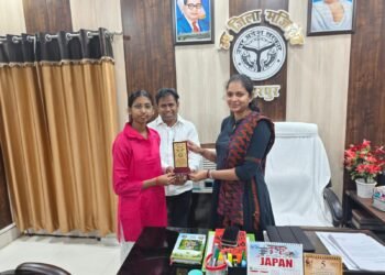 *मेहनत और लक्ष्य से मिलती है सफलता : एसडीएम*