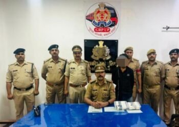 *जीआरपी को मिली बड़ी सफलता: शातिर मोबाइल चोर गिरफ्तार, कब्जे से 2 मोबाइल बरामद*