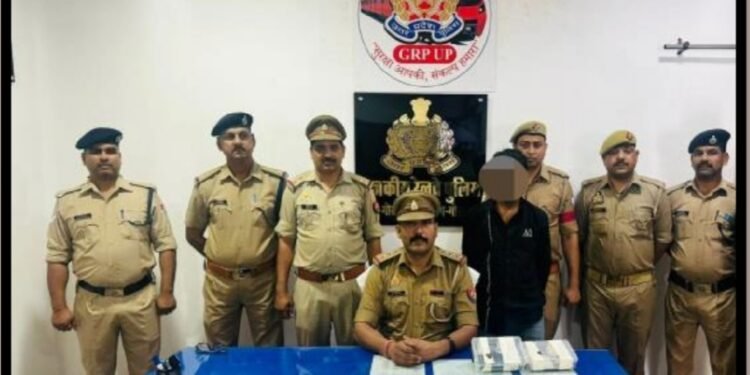 *जीआरपी को मिली बड़ी सफलता: शातिर मोबाइल चोर गिरफ्तार, कब्जे से 2 मोबाइल बरामद*