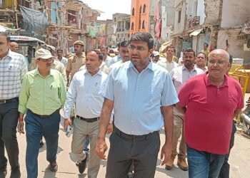 *जन-समस्याओं पर डीएम दीपक मीणा का कड़ा प्रहार, विरासत गलियारे की अव्यवस्था देख बिफरे जिलाधिकारी।*