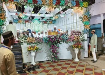 जलसा-ए-ईमान व अकायद कॉन्फ्रेंस’ में उमड़ा जनसैलाब, मुल्क में अमन-चैन की मांगी गई दुआ।