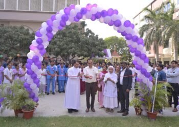 फातिमा कॉलेज ऑफ नर्सिंग में भव्य स्वास्थ्य प्रदर्शनी