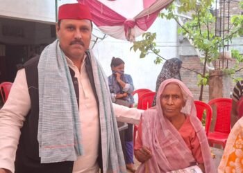 भंडारे में उमड़ा जनसैलाब, सपा प्रदेश सचिव रेहान खान ने किया सहयोग