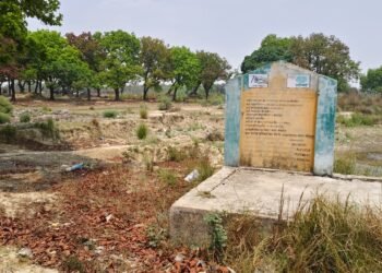 देवरी रोड पर बदहाल सफाई व्यवस्था से लोग परेशान, नालियां चोक, मच्छरों का बढ़ा प्रकोप