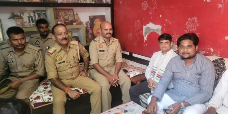 टेढ़ा गांव मारपीट मामले में सपा प्रतिनिधिमंडल के दौरे से पहले प्रदेश अध्यक्ष नजरबंद, भाजपा सरकार पर लगाए आरोप