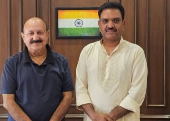 पलिया के विकास को मिली नई रफ्तार : समाज कल्याण मंत्री से मिले विधायक रोमी साहनी, बाबा साहब की मूर्तियों के सौंदर्यीकरण कार्य जल्द कराने की उठाई मांग
