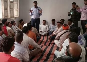 अतिक्रमण के नाम पर स्ट्रीट वेंडरों का उत्पीड़न, आजीविका पर संकट।