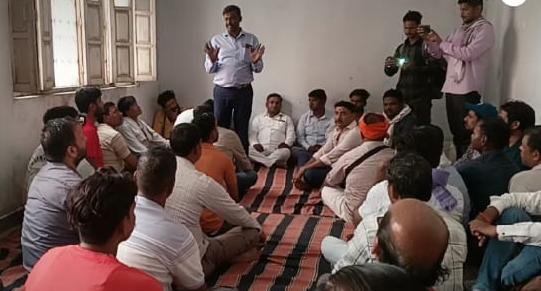 अतिक्रमण के नाम पर स्ट्रीट वेंडरों का उत्पीड़न, आजीविका पर संकट।