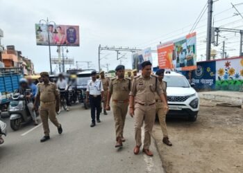 धर्मशाला तिराहे पर एसएसपी ने जांची यातायात की कमान, जाम से मुक्ति के लिए दिए कड़े निर्देश