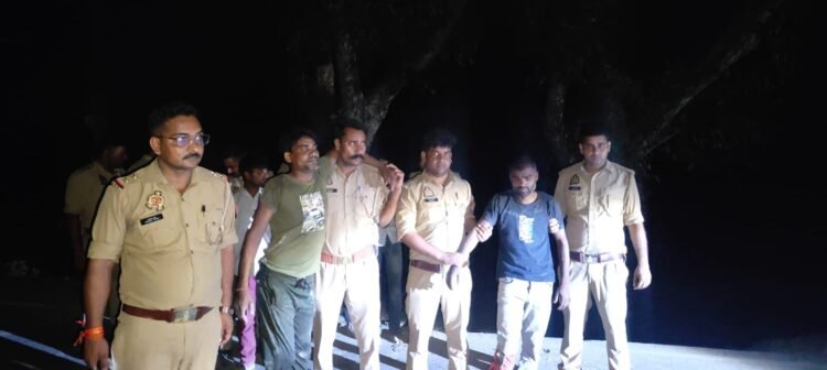 **लखीमपुर खीरी पुलिस की बड़ी कामयाबी: मुठभेड़ के बाद 6 शातिर चोर गिरफ्तार, दो के पैर में लगी गोली*