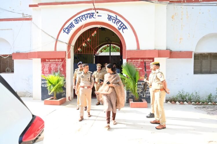 जिलाधिकारी व पुलिस अधीक्षक ने संयुक्त रूप से किया जिला कारागार का निरीक्षण।
