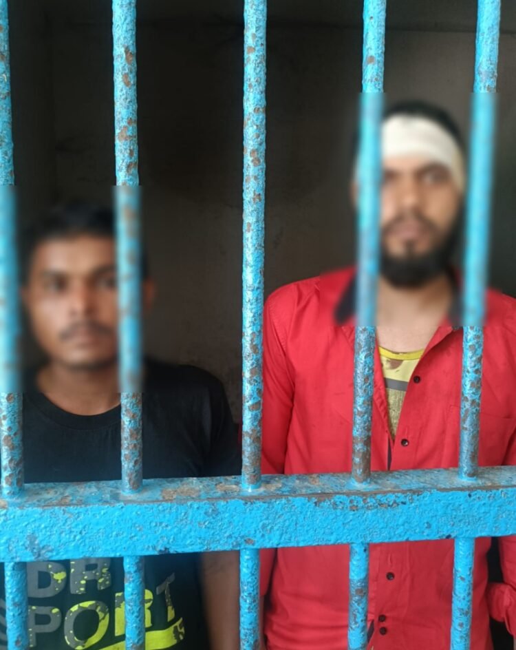 बाइक साइड करने के मामूली विवाद में मां-बेटे पर जानलेवा हमला, दो गिरफ्तार