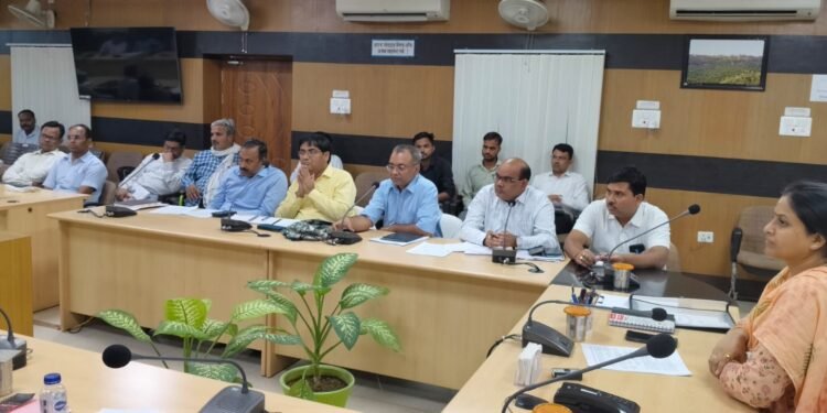 परीक्षा को शुचितापूर्ण ढंग से सकुशल नकलविहीन पारदर्शिता के साथ सम्पन्न कराया जाय।