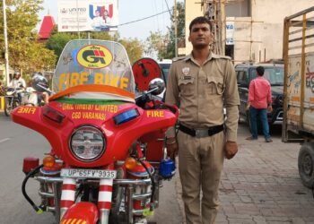*गेल इंडिया लिमिटेड की फायर बाइक सेवा 24 घंटे आपातकालीन सुरक्षा के लिए तत्पर*